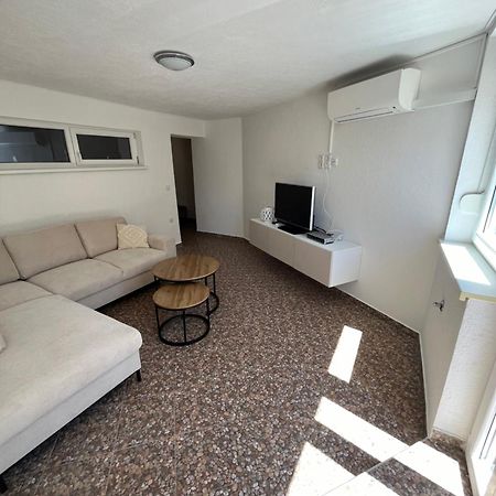 Apartments Adria Crikvenica Luaran gambar