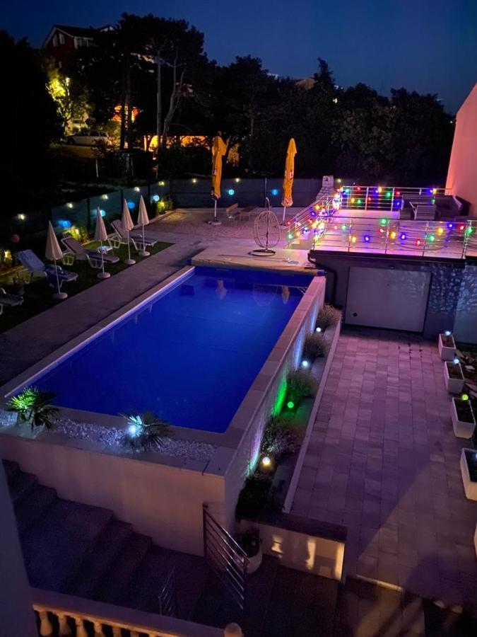 Apartments Adria Crikvenica Luaran gambar