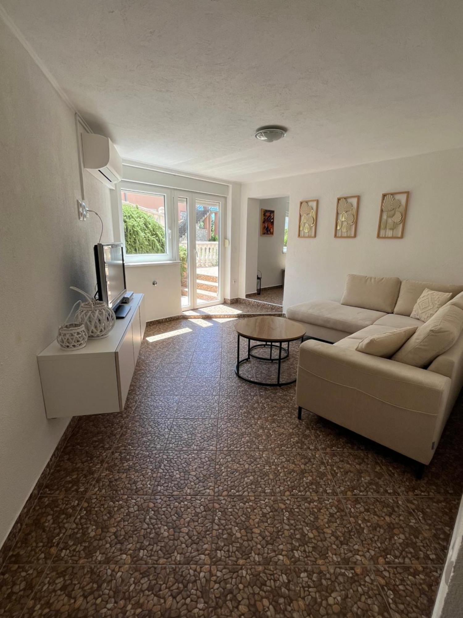 Apartments Adria Crikvenica Luaran gambar
