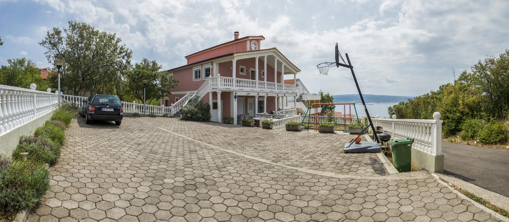 Apartments Adria Crikvenica Luaran gambar